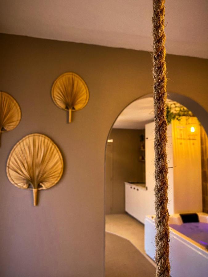Love Room Suite Bali - Auray En Bretagne Brech Zewnętrze zdjęcie