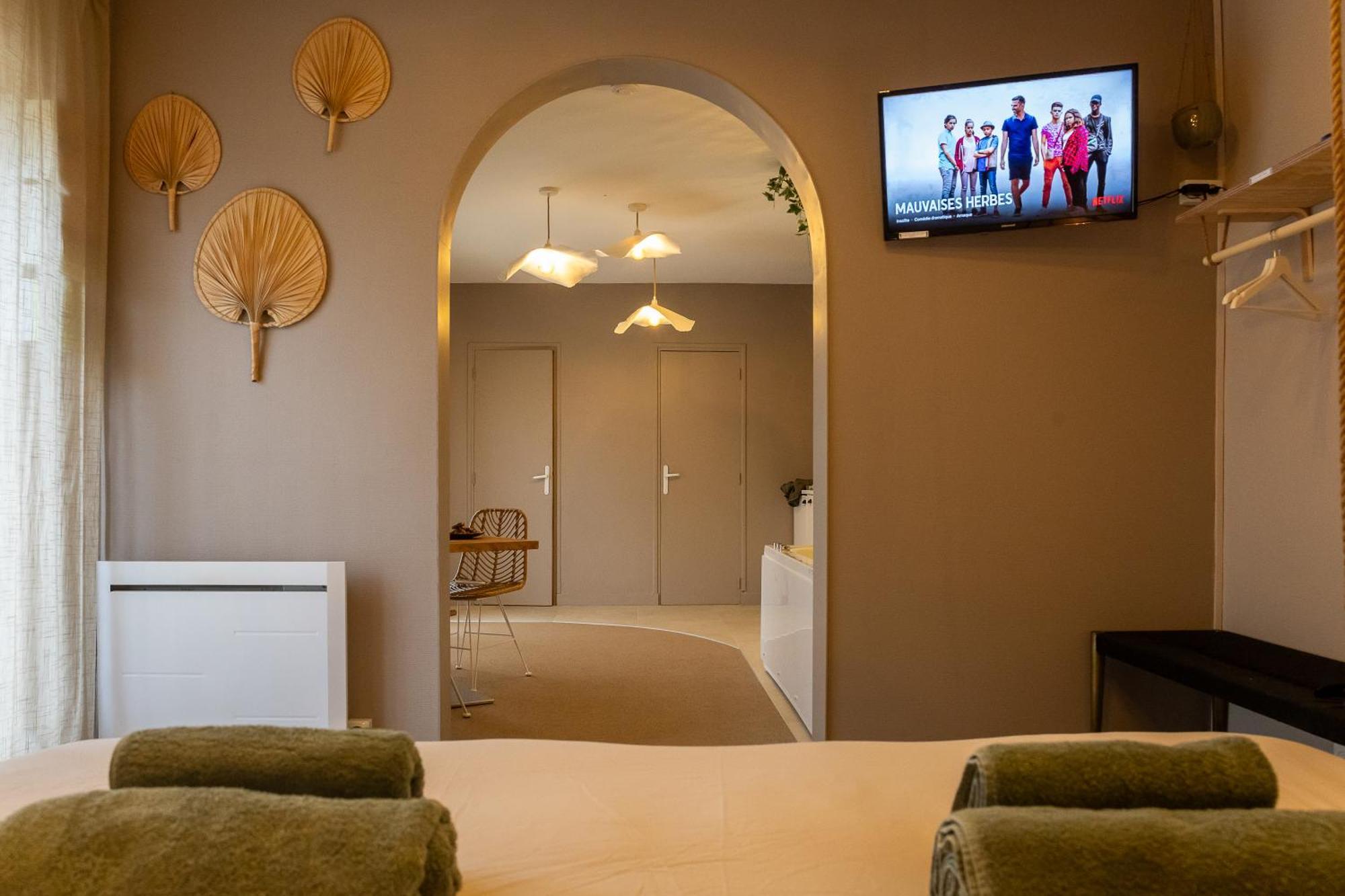 Love Room Suite Bali - Auray En Bretagne Brech Zewnętrze zdjęcie