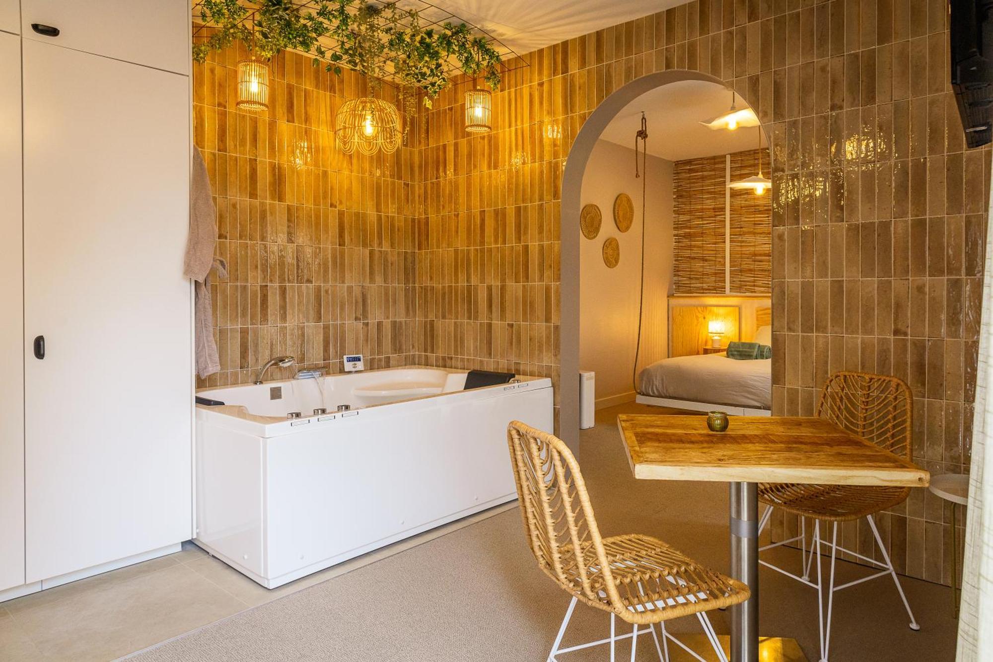 Love Room Suite Bali - Auray En Bretagne Brech Zewnętrze zdjęcie